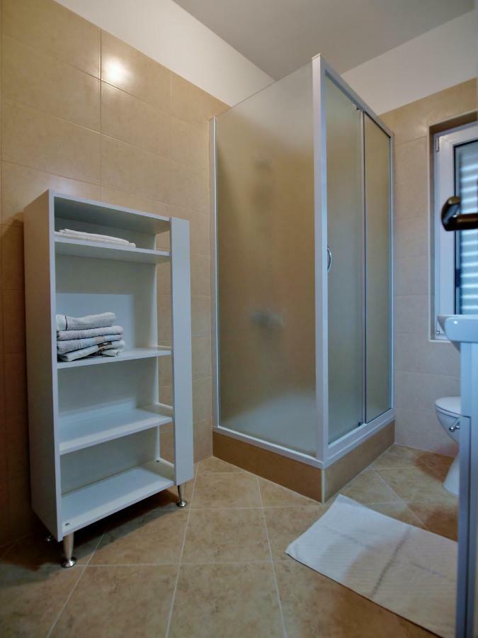 Apartments Ljubica Barbat na Rabu Εξωτερικό φωτογραφία